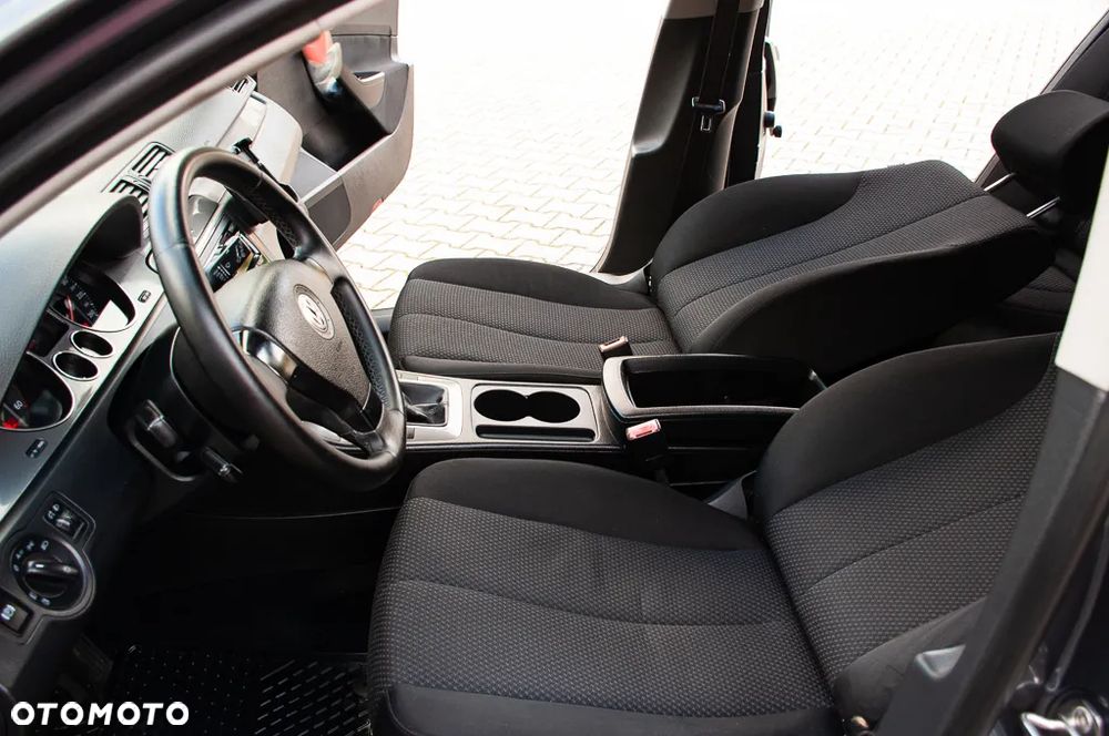 Volkswagen Passat 2.0 TDI Comfortline - 38