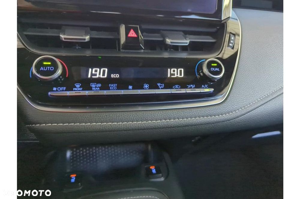 Toyota Corolla - 14