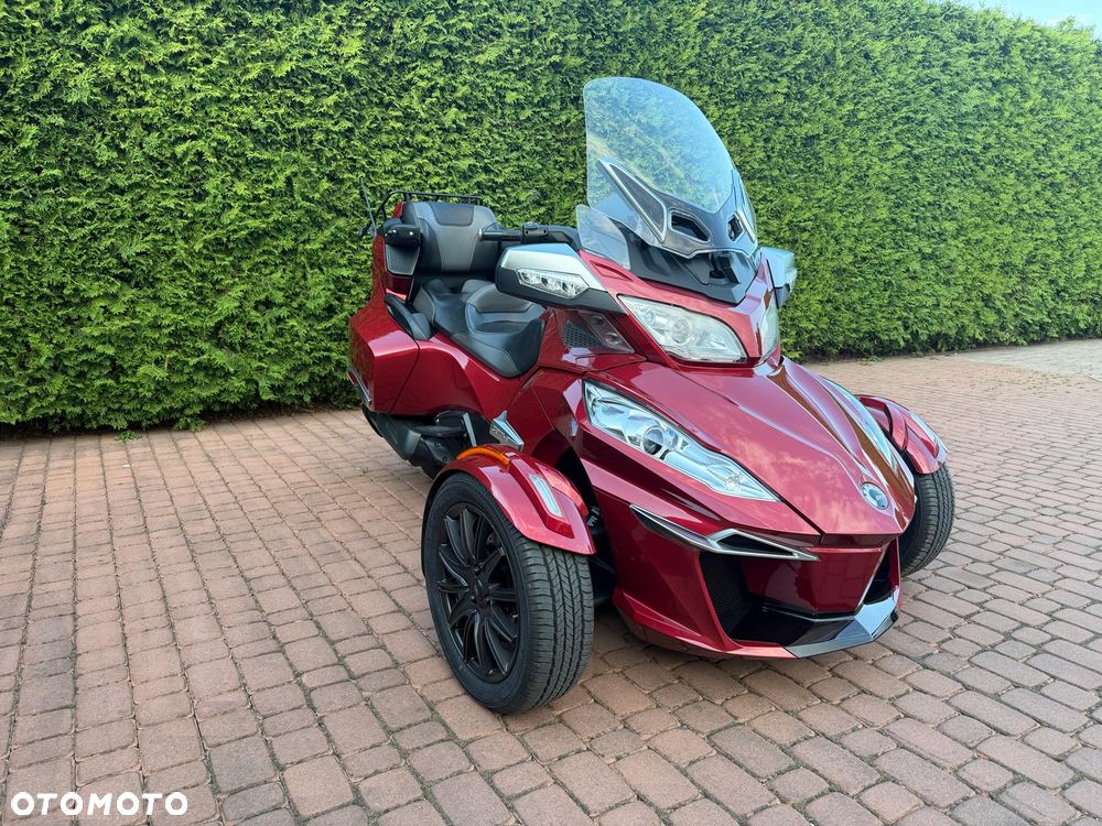 Can-Am Spyder - 2