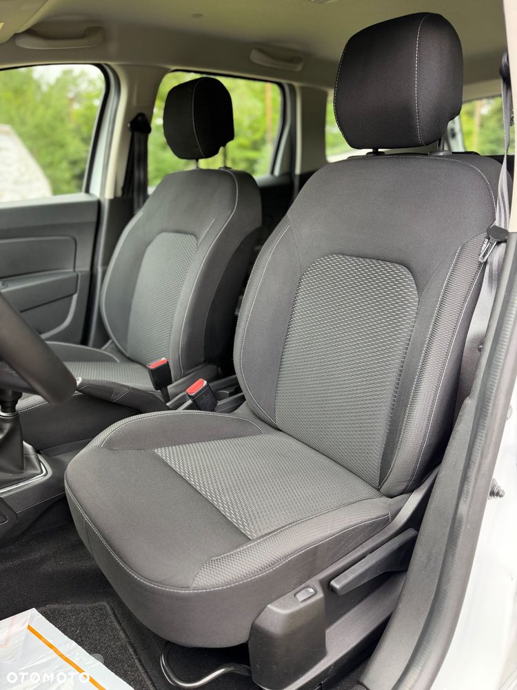 Dacia Duster 1.6 SCe Comfort - 21