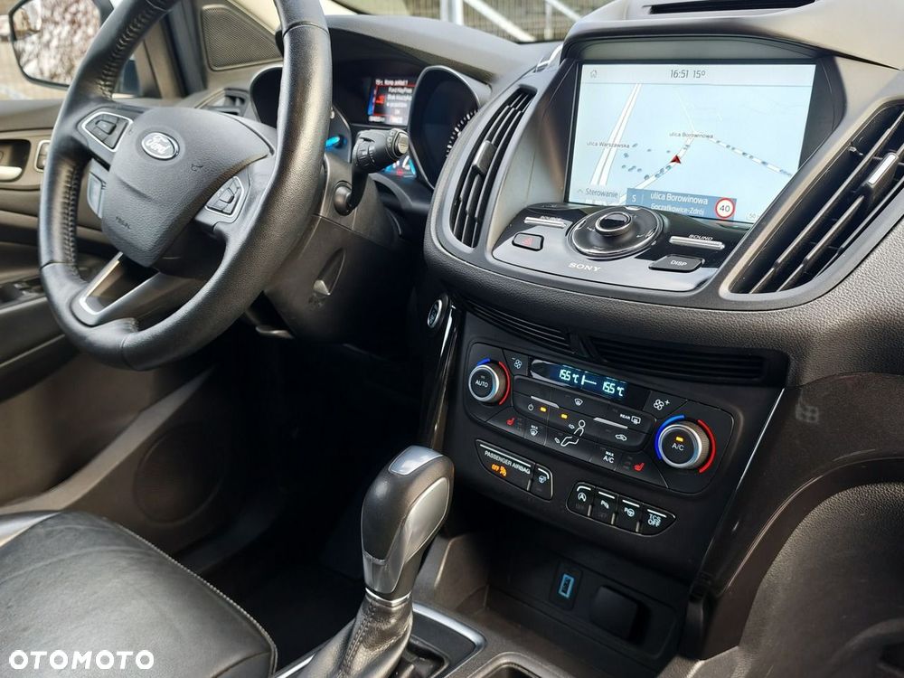 Ford Escape 2.0 EcoBoost AWD Titanium - 30