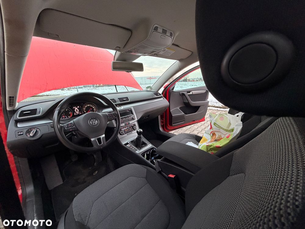 Volkswagen Passat Variant 2.0 TDI DPF Sportline - 8