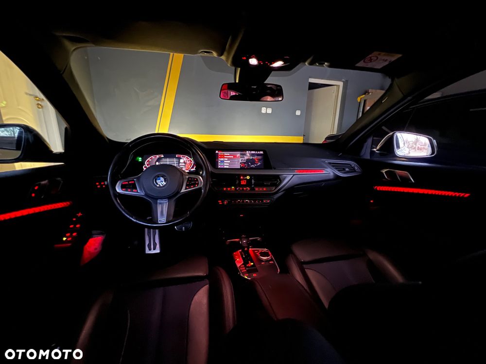 BMW Seria 1 116d Edition M Sport Shadow - 28