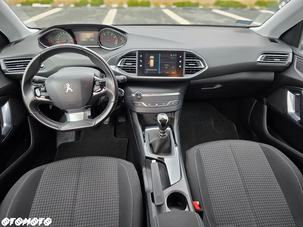 Peugeot 308 - 11