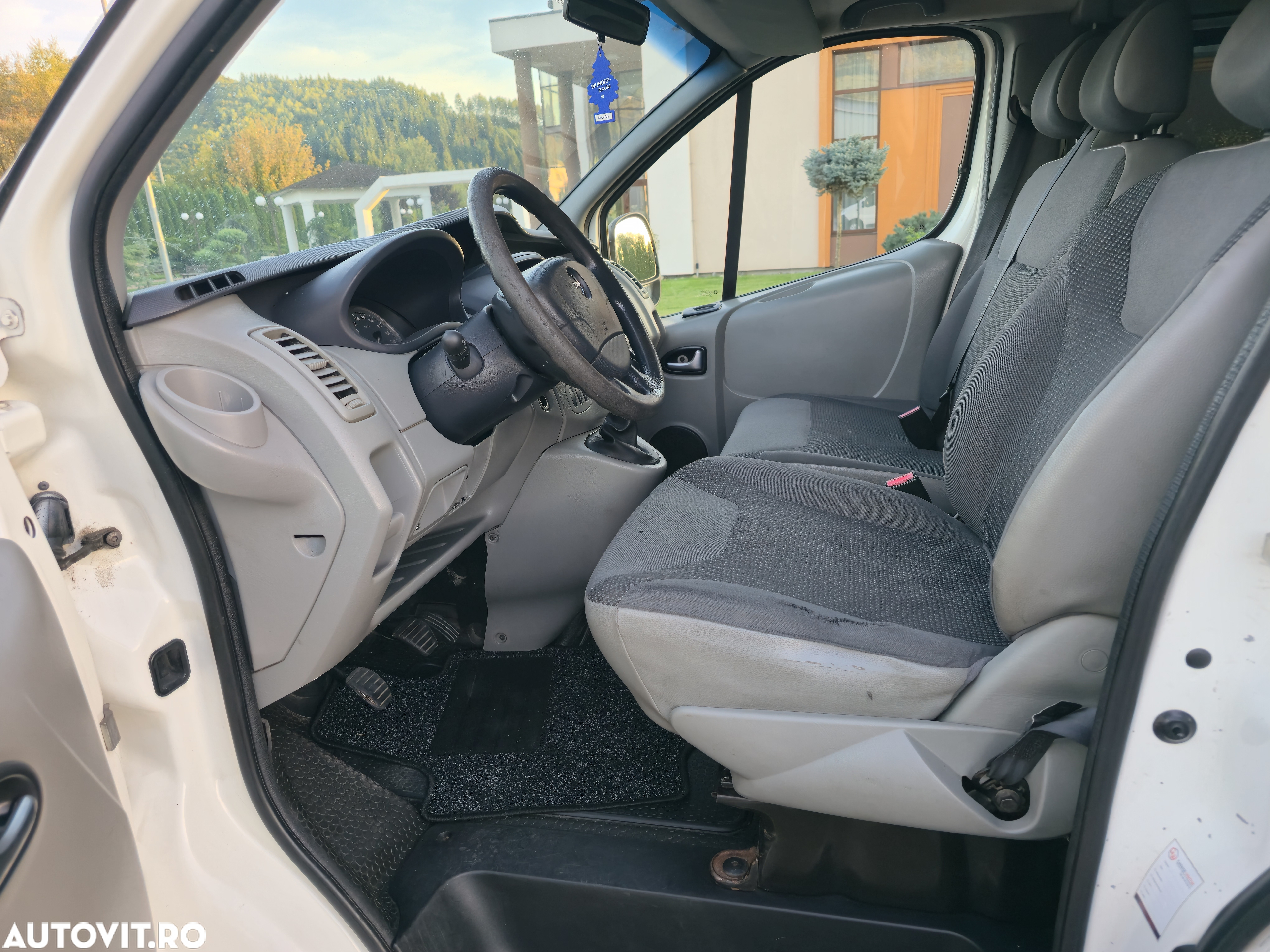 Opel Vivaro - 17