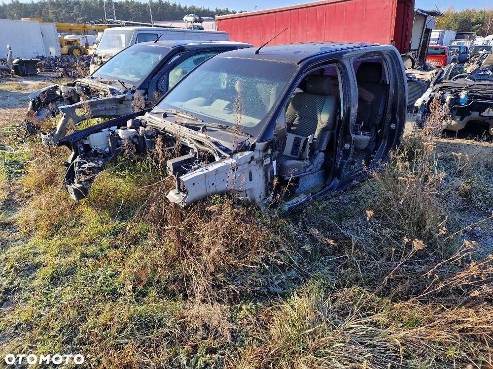 NISSAN Navara / Pathfinder CZĘŚCI !!! KAROSERIA WSZYSTKO DOSTĘPNE - 2