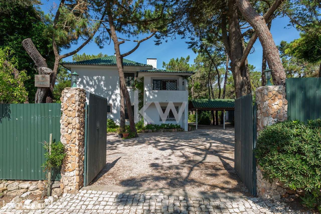 Moradia Única | Primeira Linha de Mar | Quinta da Marinha | Localizaçã - Grande imagem: 2/60