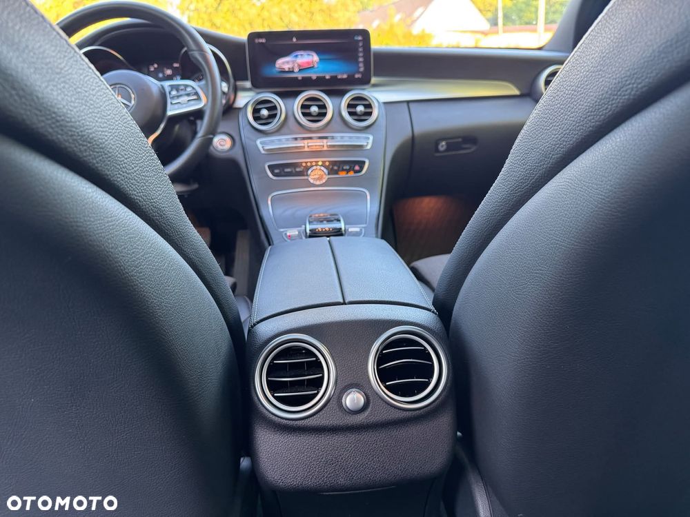 Mercedes-Benz Klasa C 220 d 9G-TRONIC Night Edition - 15