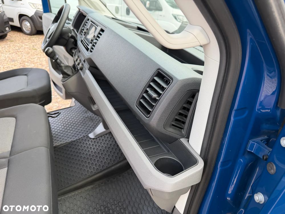 Volkswagen CRAFTER L2H1 Salon Polska Jak Nowy Pełny serwis ASO VW Trwał silnik 2.0TDI 140KM bez BiTurbo! Kamera cofania Parktroniki Przód oraz Tył, Fabryczna zabudowa przestrzeni ładunkowej, Homologacja VAT-1 Alarm, Tempomat z ogranicznikiem pręd.. MirrorLink, Android Auto, Apple Carplay, Ekran 6,5' - 14