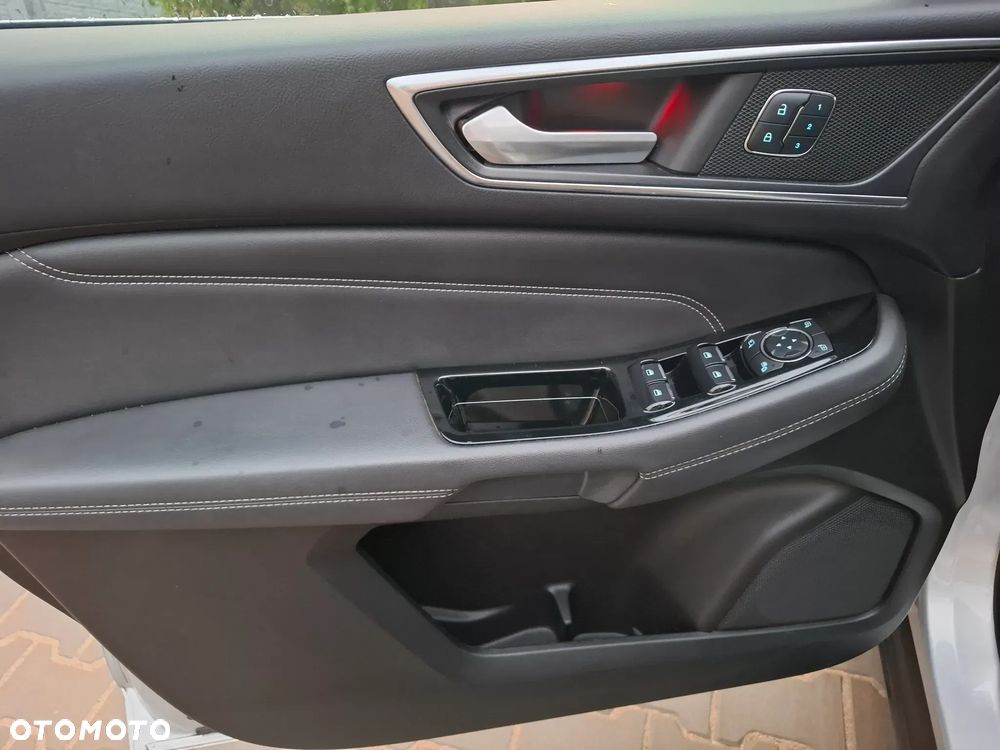 Ford S-Max 2.0 TDCi Titanium - 30