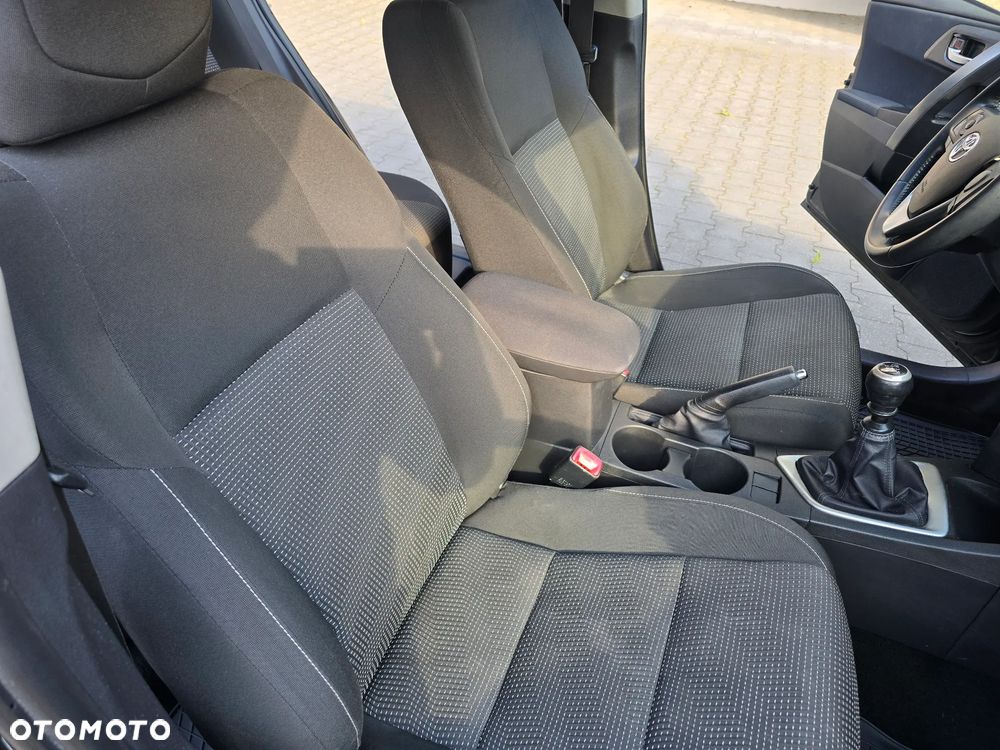 Toyota Auris 1.6 Comfort - 16