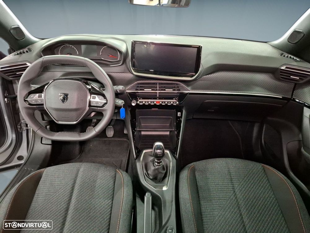 Peugeot 2008 1.2 PureTech Style - 12