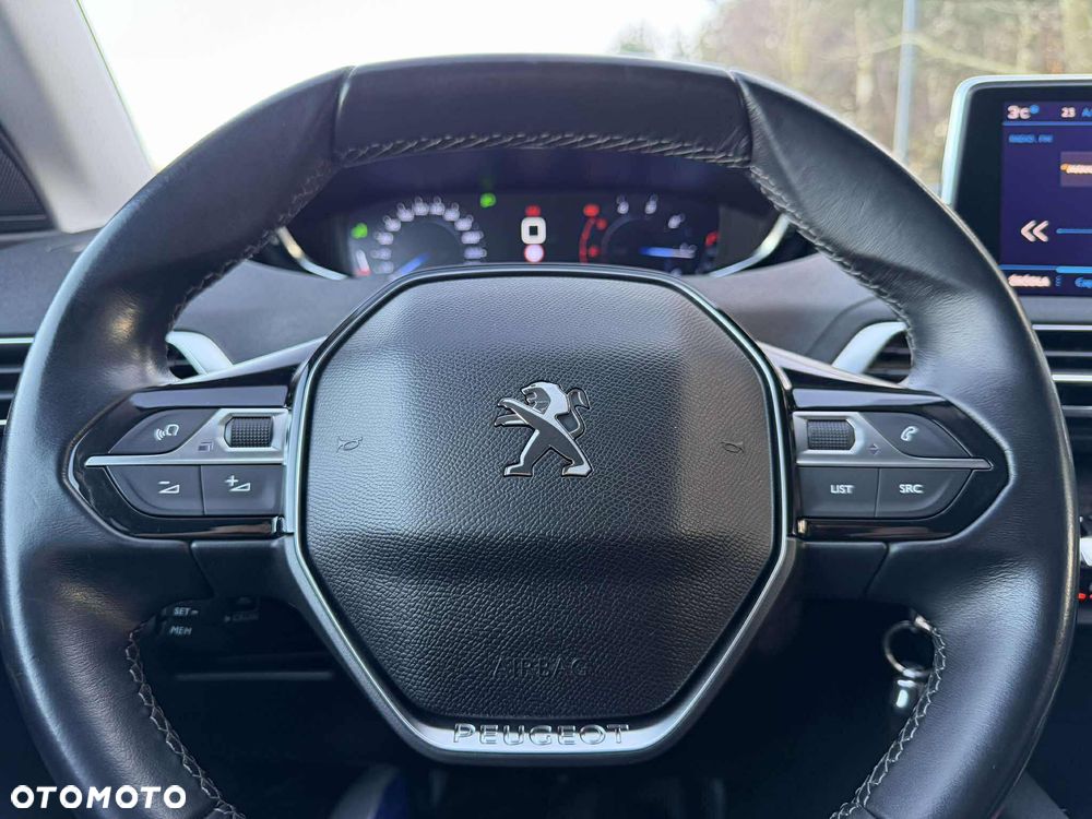 Peugeot 3008 1.6 BlueHDi Allure S&S - 27