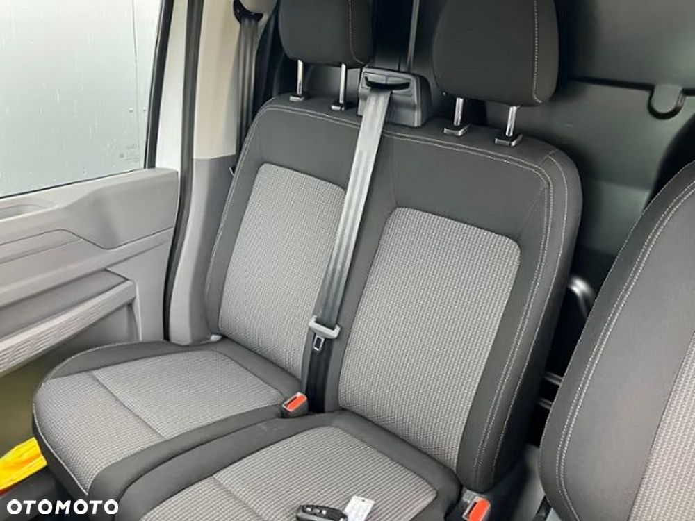 Volkswagen Transporter - 9