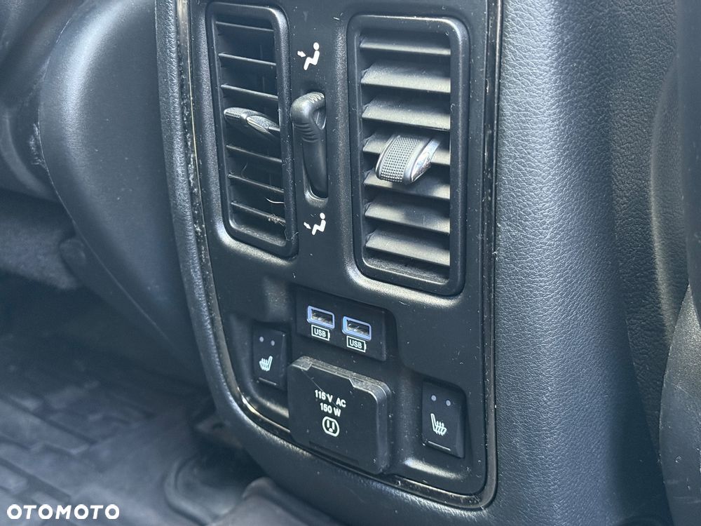 Jeep Grand Cherokee - 30