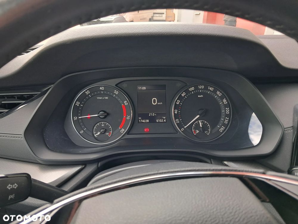 Skoda Octavia 1.5 TSI ACT Ambition - 5