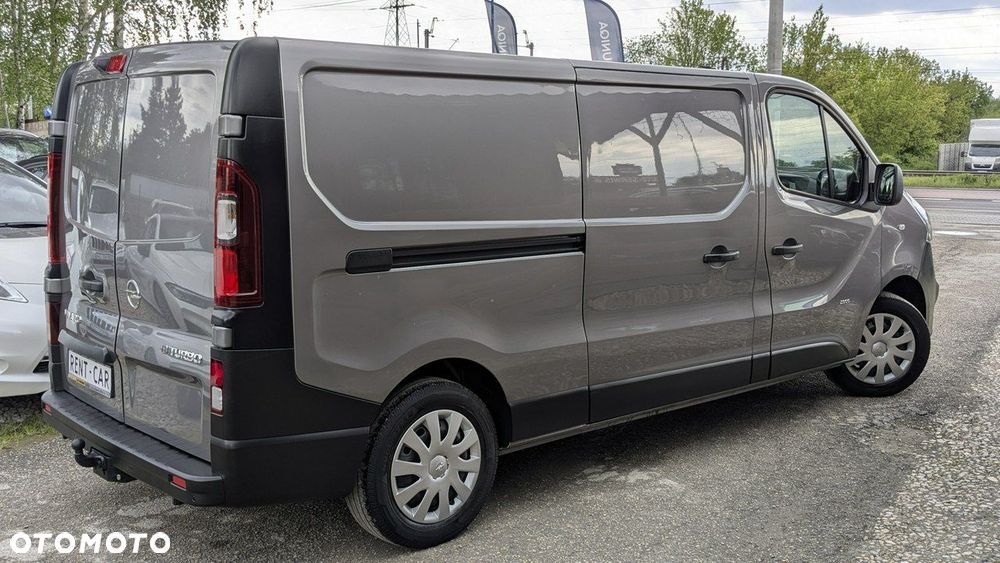 Opel Vivaro - 12