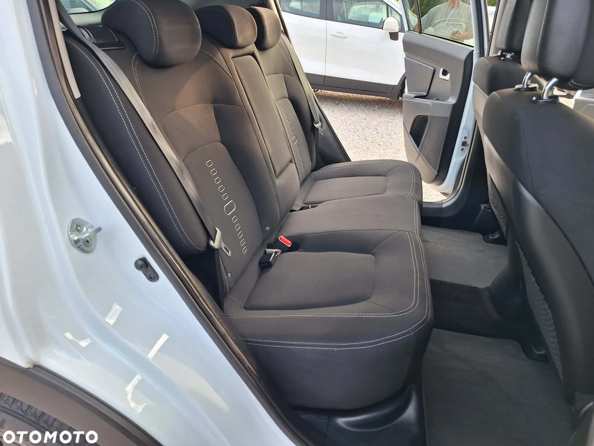 Kia Sportage 1.6 GDI Business Line 2WD - 27