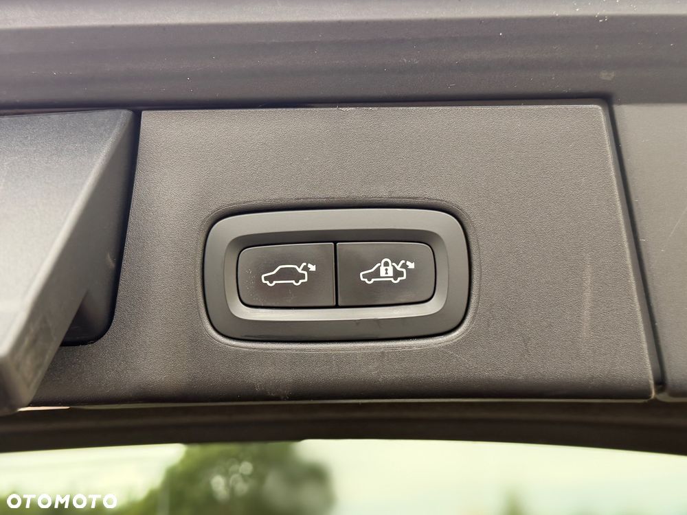 Volvo V90 Cross Country B5 D AWD Geartronic Pro - 12