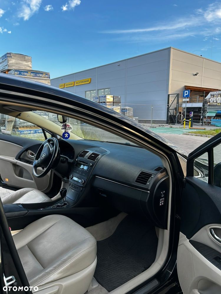 Toyota Avensis 2.0 Premium EU5 MS - 15