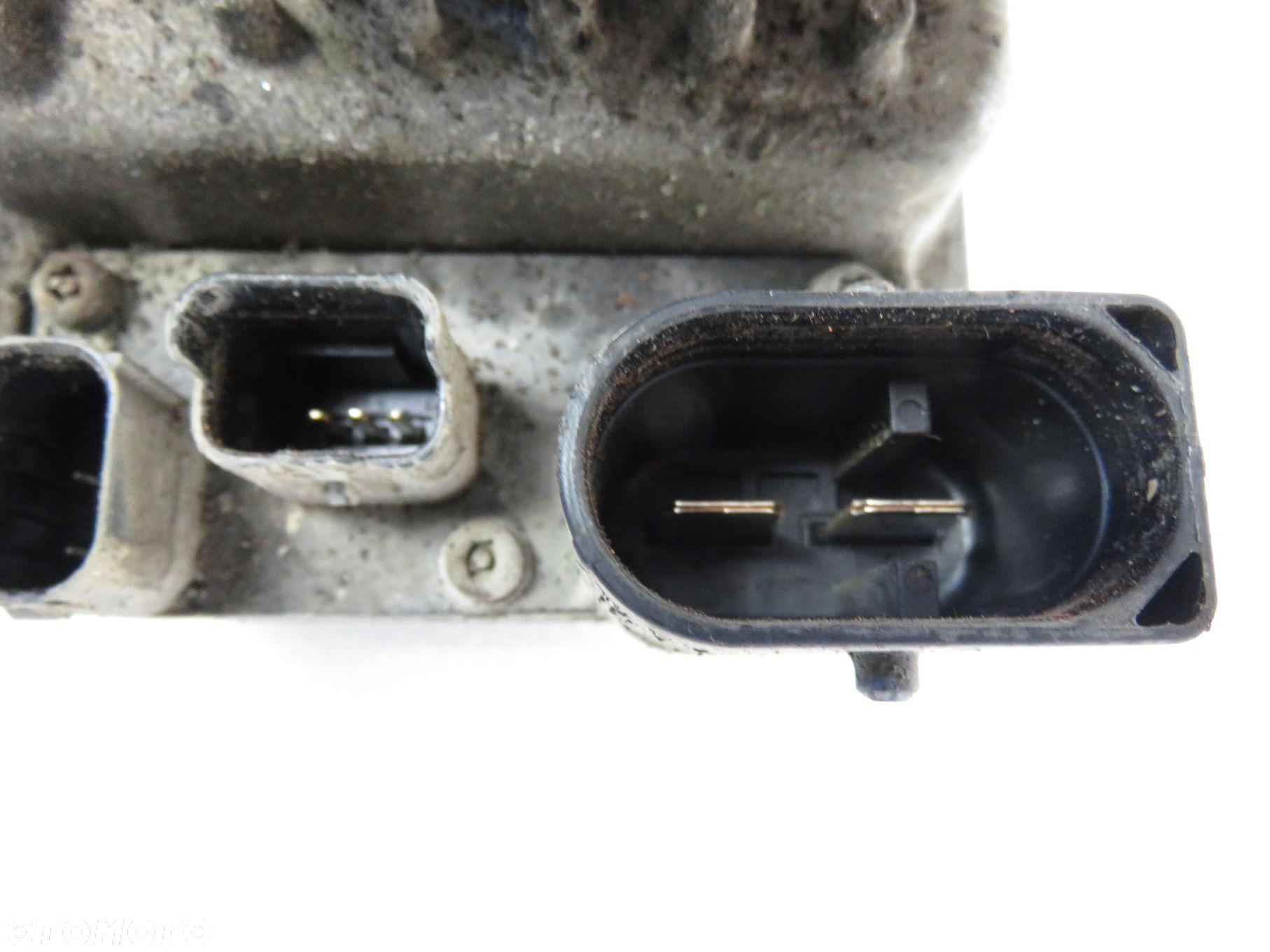 MAGLOWNICA PEUGEOT 207 6820000090D 6700001531B - 3