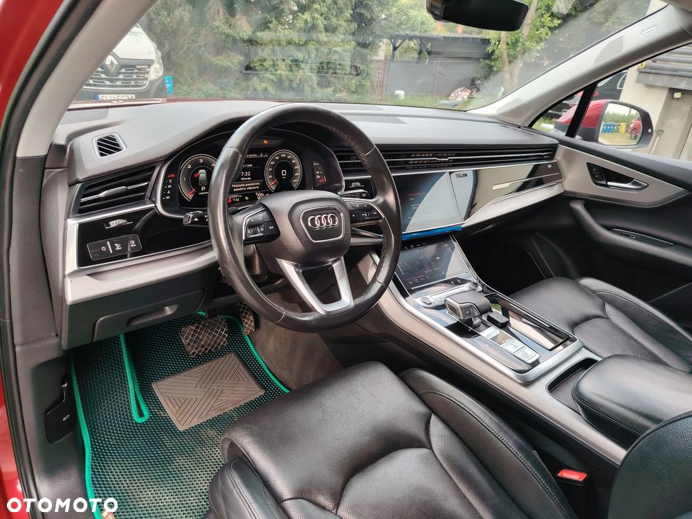 Audi Q7 - 40