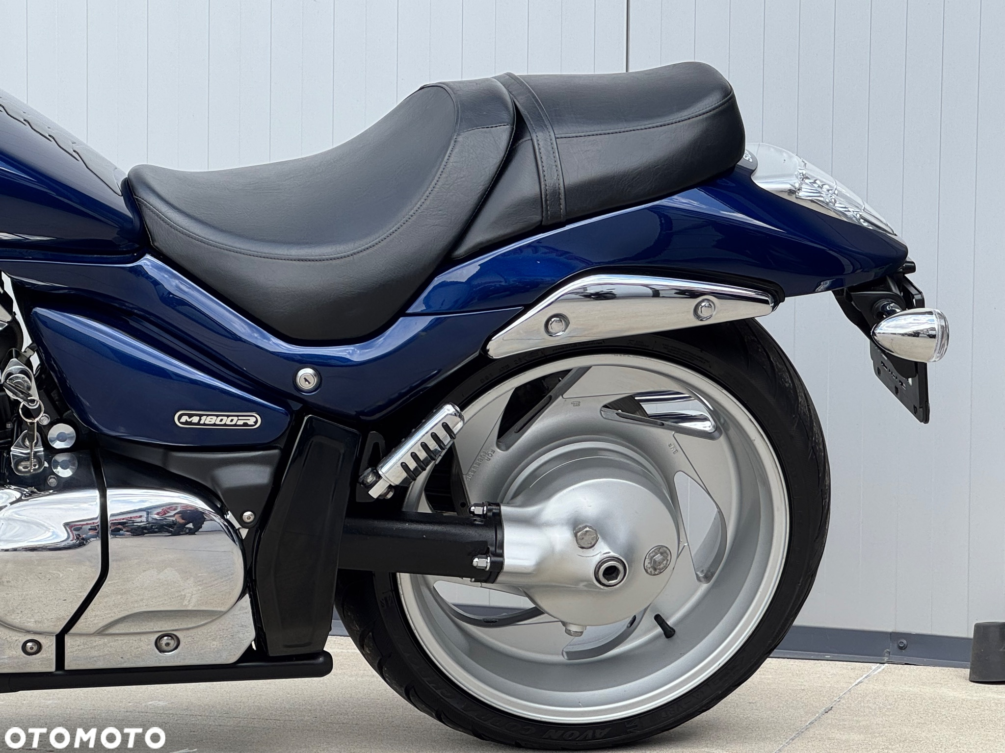 Suzuki Intruder - 25