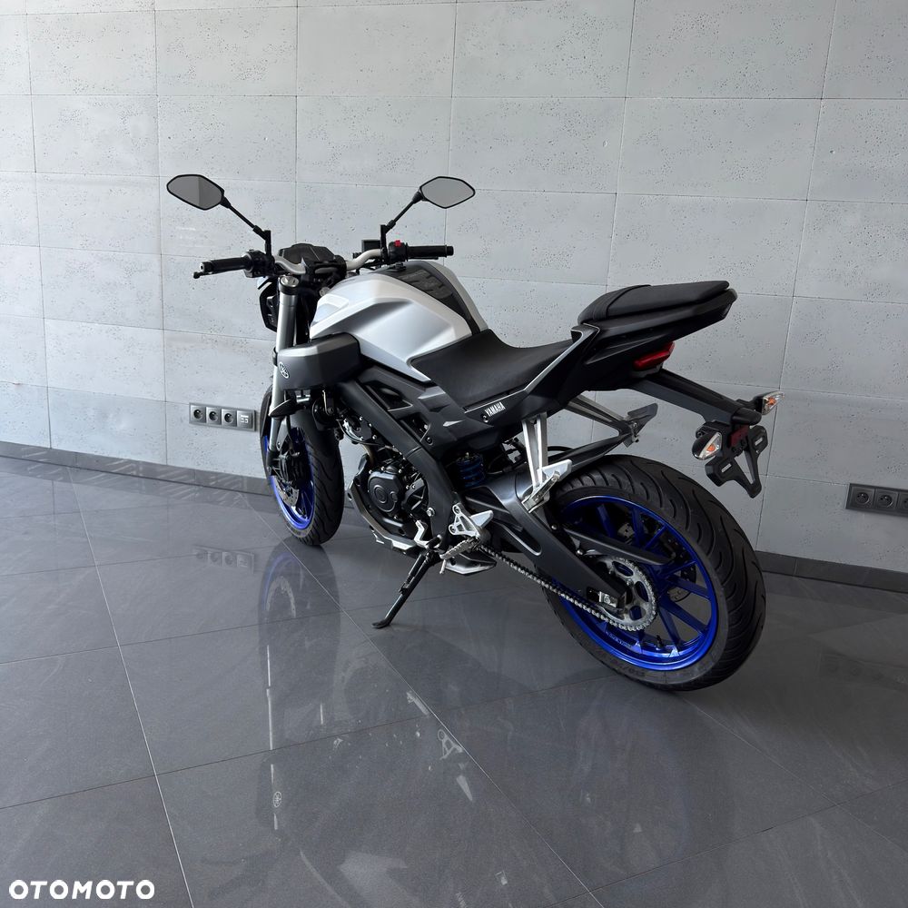 Yamaha MT - 9