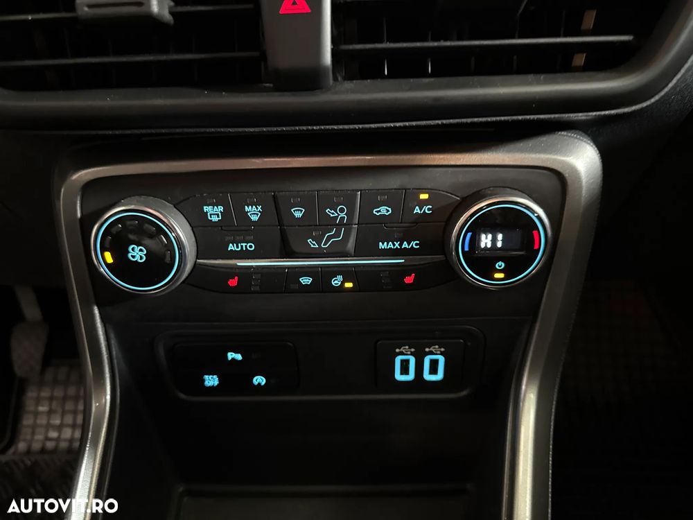 Ford EcoSport - 18