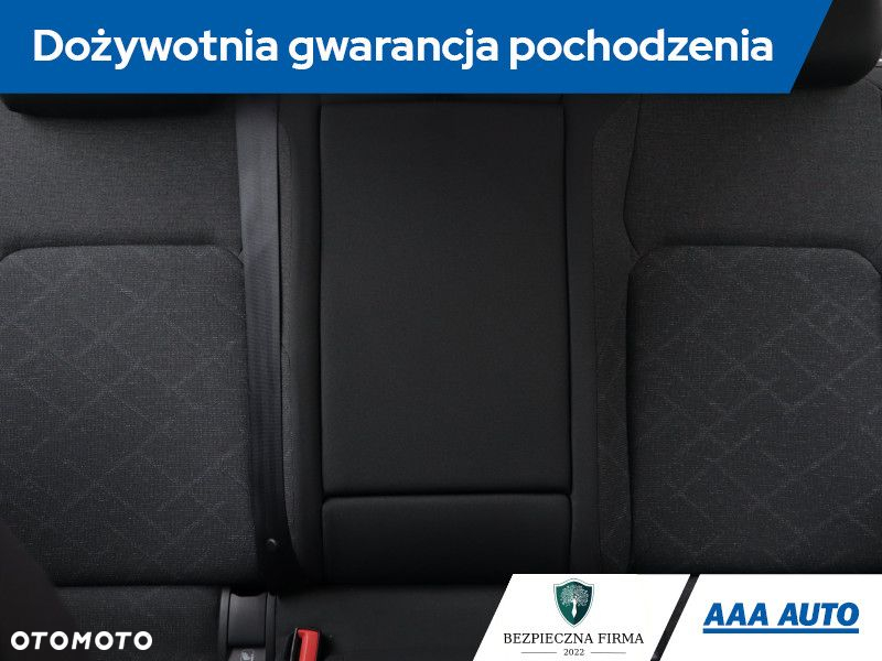 Volkswagen Golf - 11