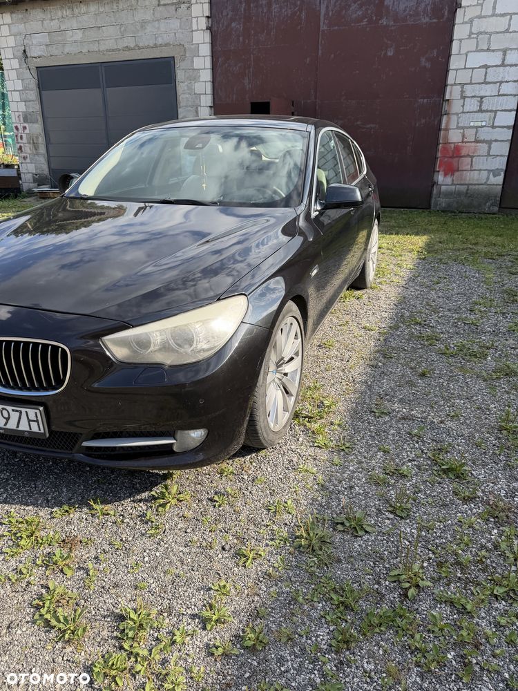 BMW 5GT - 4