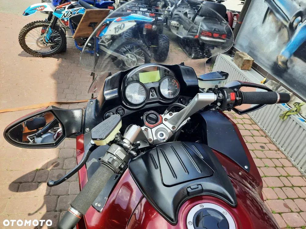 Kawasaki GTR - 4