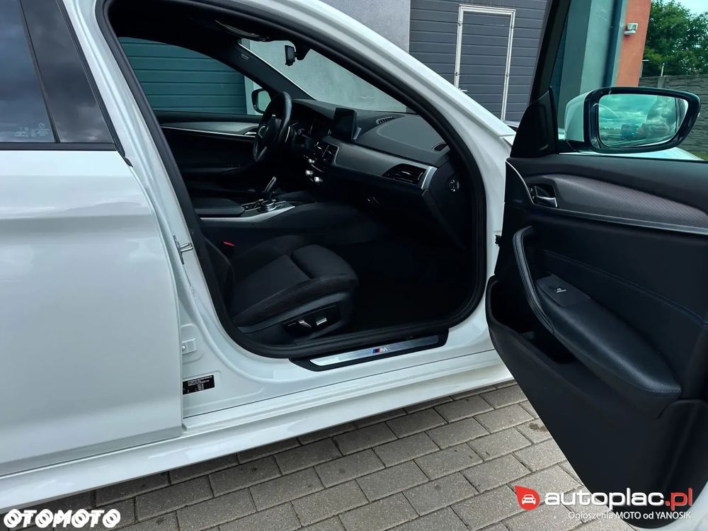 BMW Seria 5 520d M Sport sport - 25