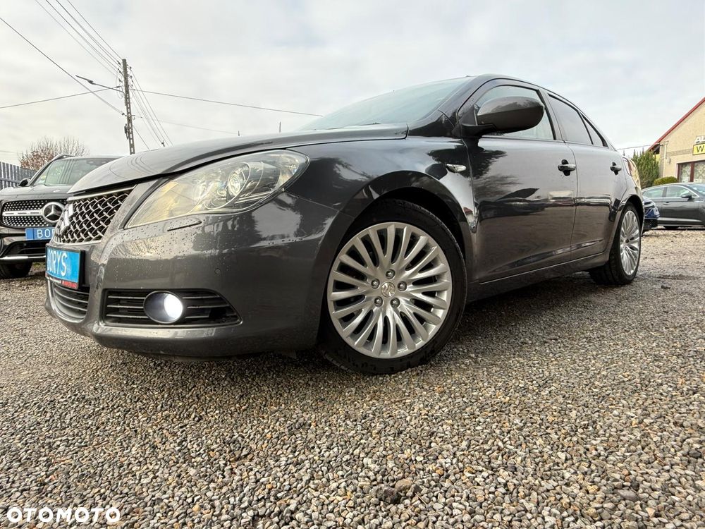 Suzuki Kizashi 2.4 Sport 4WD CVT - 28