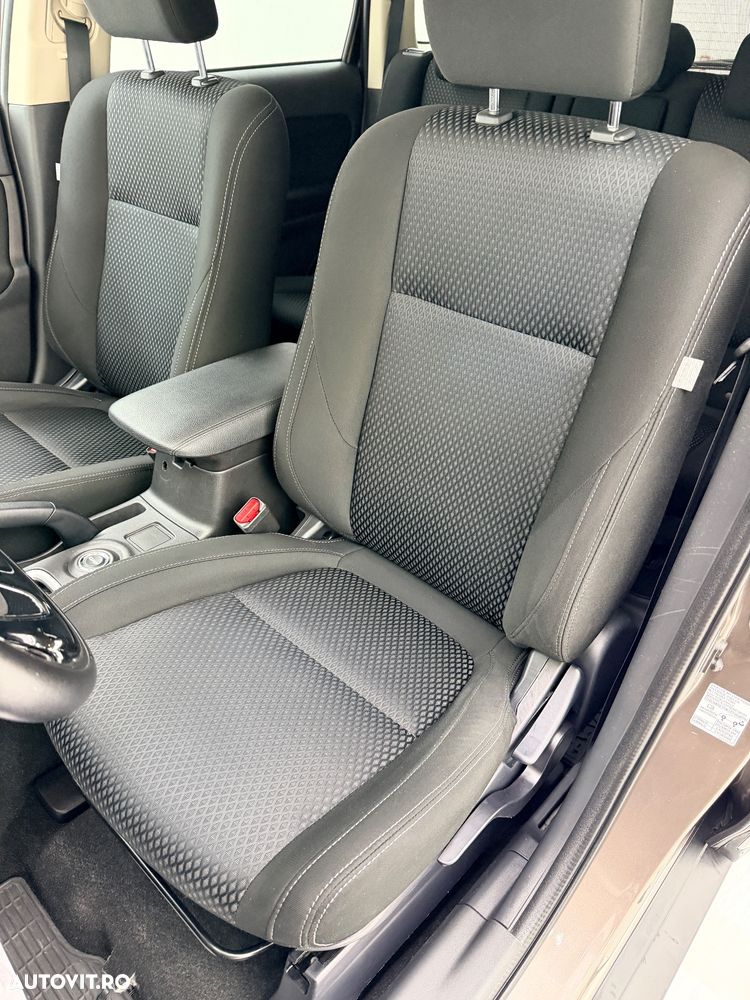 Mitsubishi Outlander 2.2 DI-D 4WD Automatik Intense - 10