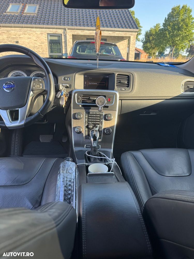 Volvo V60 D5 Geartronic Summum - 7