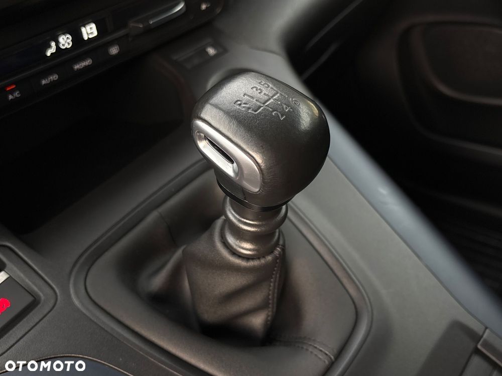 Peugeot Rifter 1.5 BlueHDI GT S&S - 26