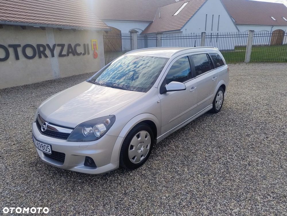 Opel Astra 1.6 Turbo Sport - 1