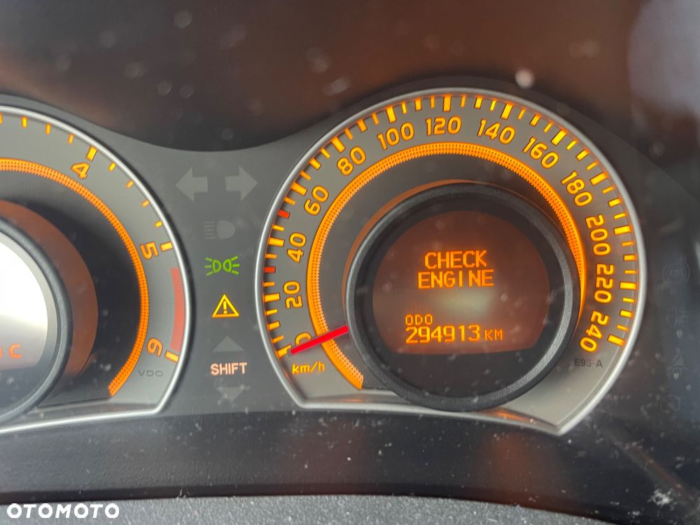 Toyota Auris 1.4 D-4D Luna - 13