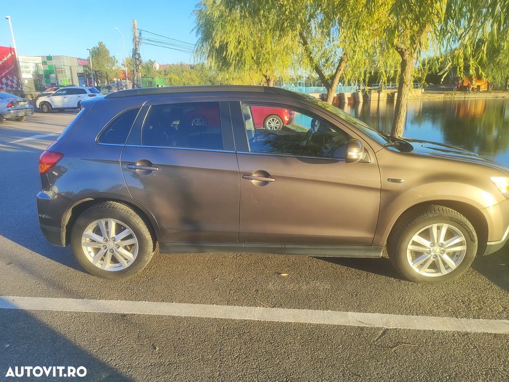 Mitsubishi ASX 1.8 DID 4WD Diamond Edition A13 - 3