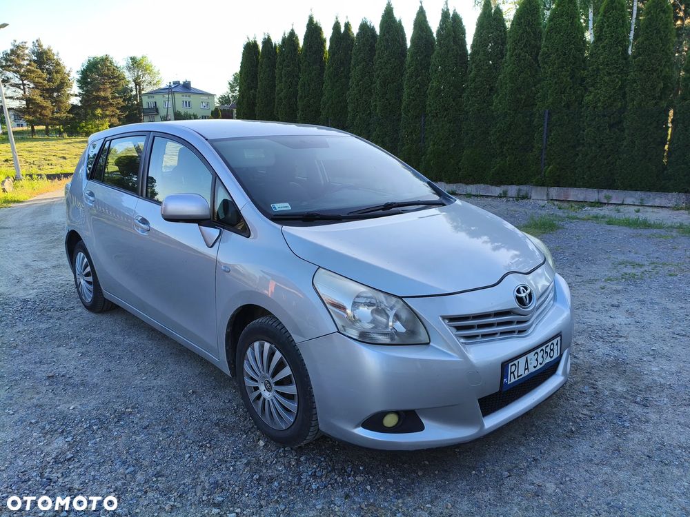 Toyota Verso 2.0 D-4D Premium - 1