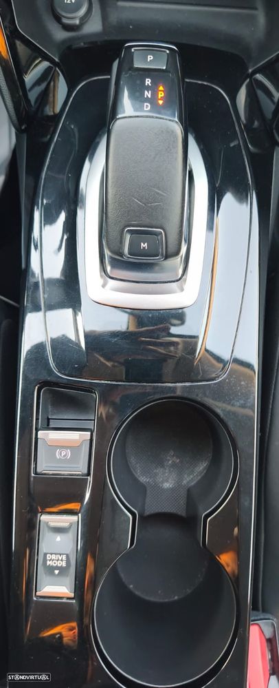 Peugeot 208 1.2 PureTech Allure EAT8 - 12