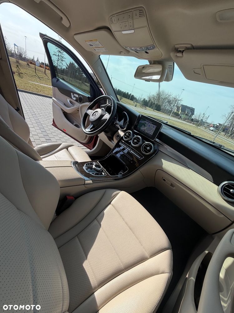 Mercedes-Benz GLC - 29