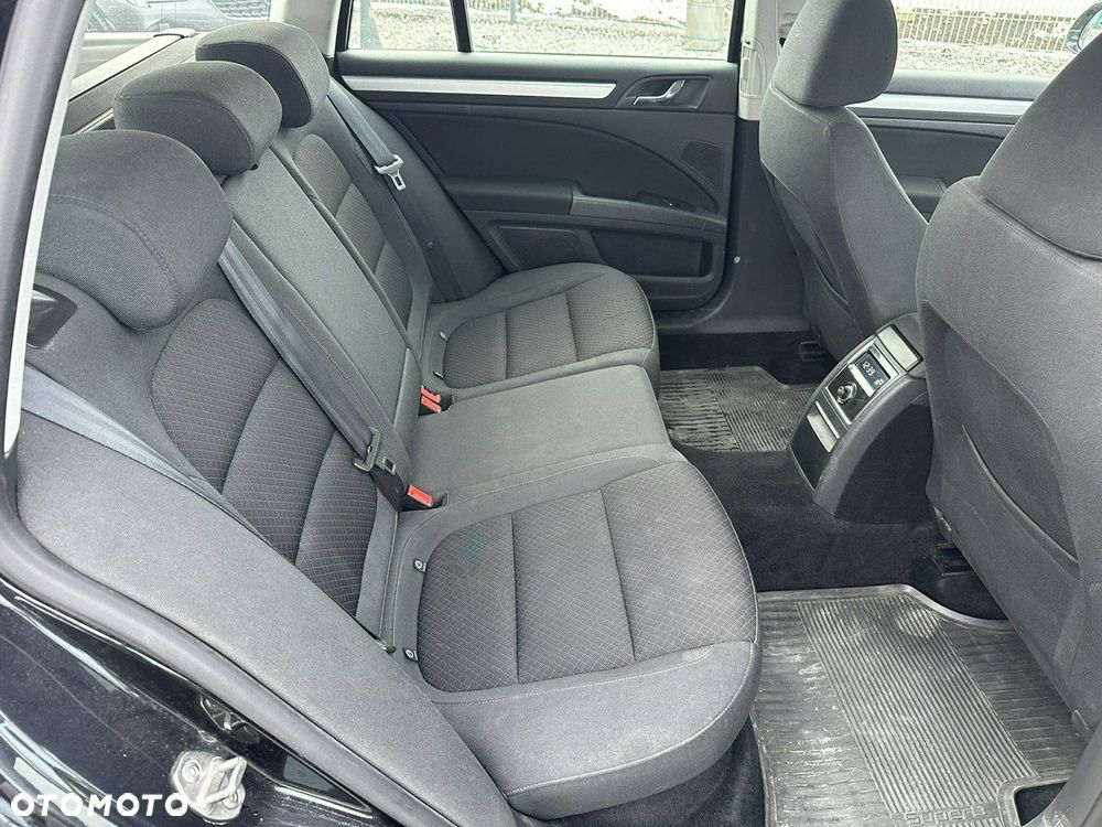 Skoda Superb 2.0 TDI Elegance DSG - 20