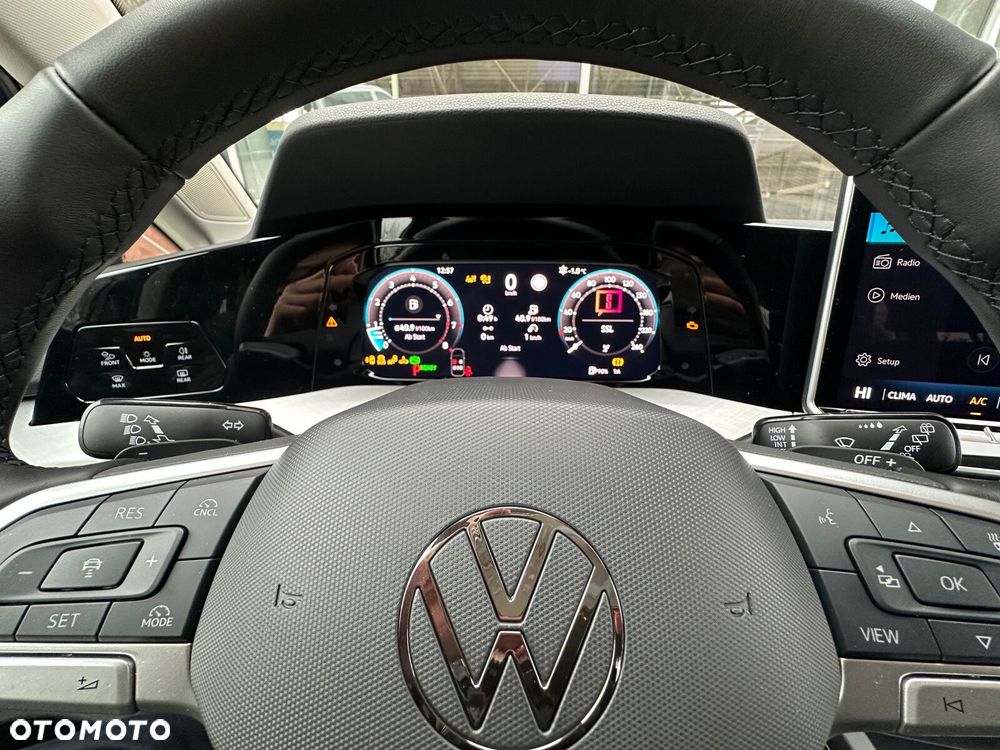 Volkswagen Golf Variant - 17