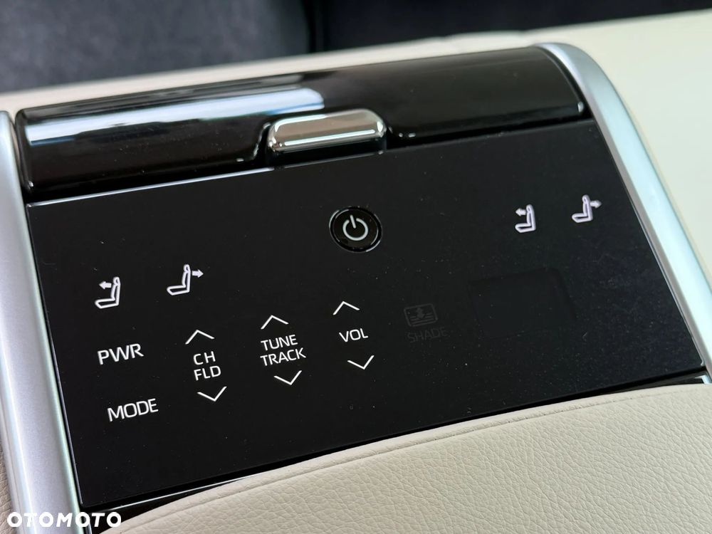 Toyota Camry 2.5 Hybrid Executive CVT - 9