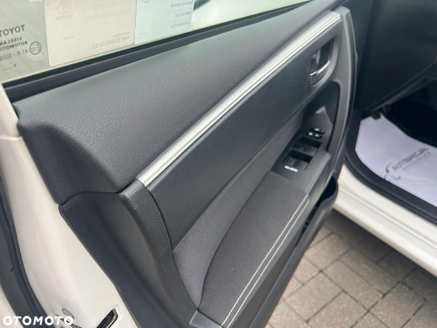 Toyota Corolla 1.6 Classic Plus - 23