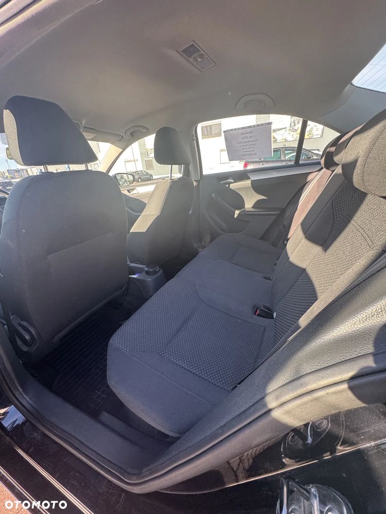 Volkswagen Jetta 1.4 TSI Trendline - 10