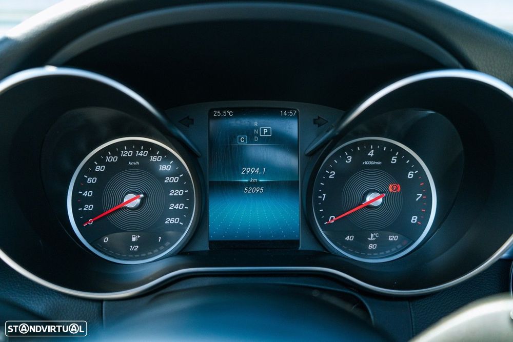 Mercedes-Benz C 400 4-Matic AMG Line - 22