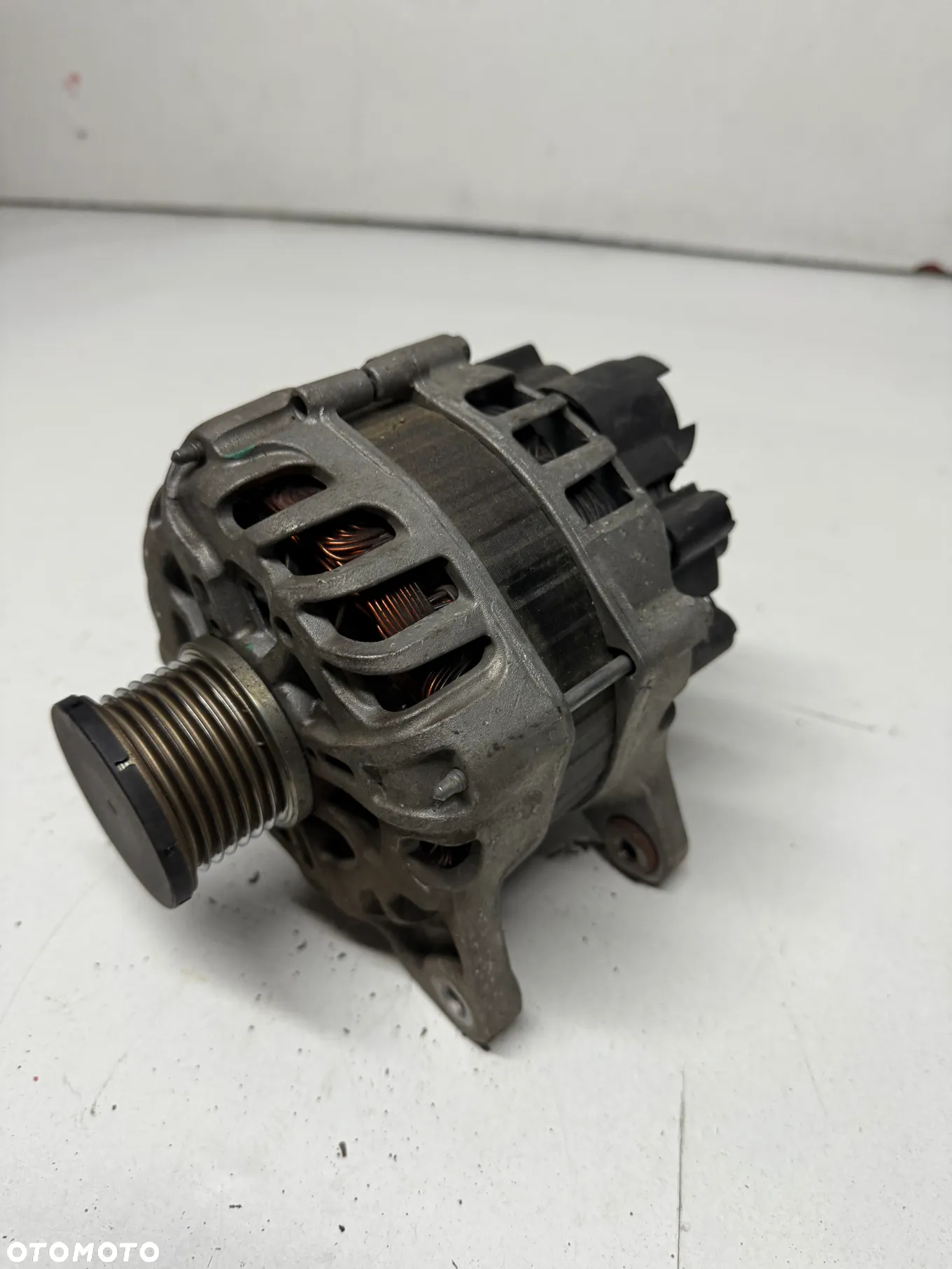 RENAULT CLIO IV LIFT 0.9 1.2 TCE ALTERNATOR 231006677R - 3